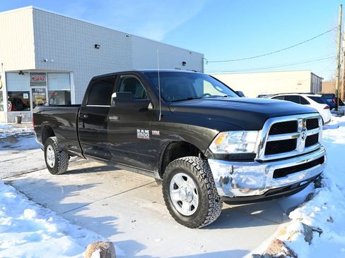 Used 2018 RAM 2500 Tradesman w/ Chrome Appearance Group image 3