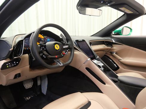 Used 2024 Ferrari Roma Spider image 21