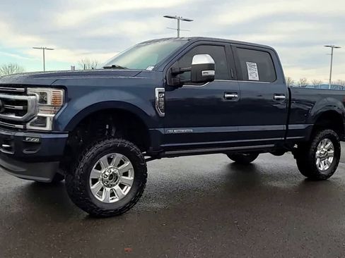 Used 2020 Ford F250 Platinum w/ FX4 Off-Road Package image 4