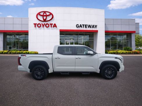 Used 2024 Toyota Tundra SR5 w/ SR5 Convenience Package AWD/4WD image 4