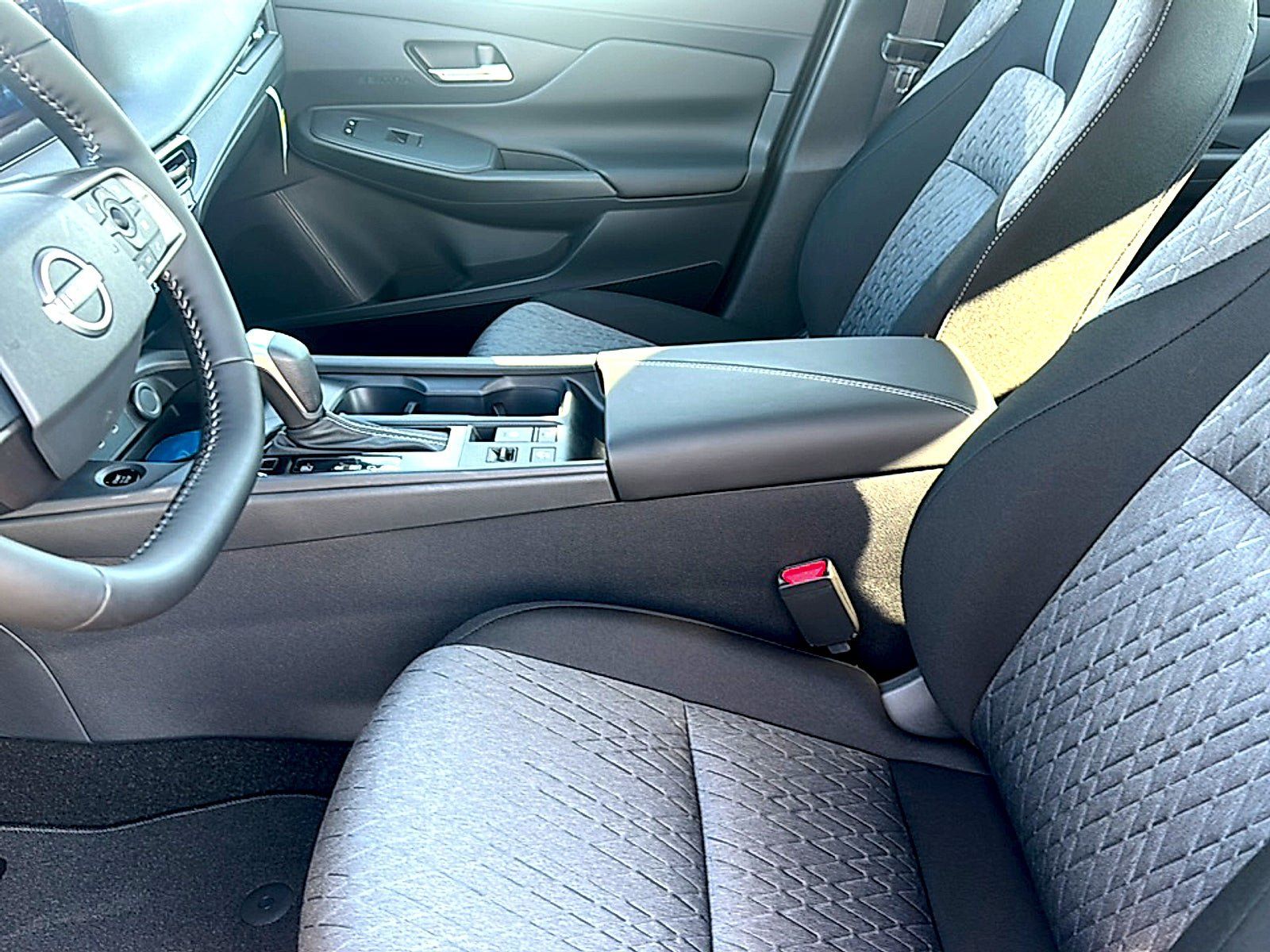 New 2027 Nissan Sentra SV w/ SV Convenience Package FWD image 10