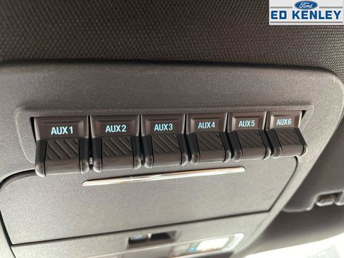 Used 2024 Ford F250 Platinum image 18