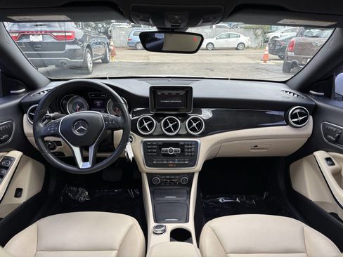 Used 2014 Mercedes-Benz CLA 250 4MATIC image 15