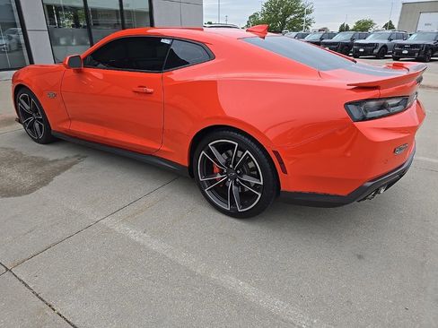 Used 2018 Chevrolet Camaro SS w/ Hot Wheels Edition RWD image 4