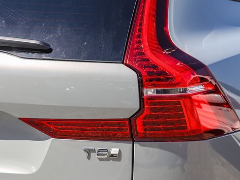 New 2025 Volvo XC60 T8 Plus w/ Climate Package image 10