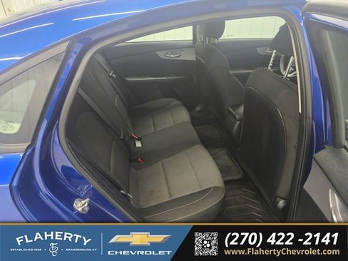 Used 2024 Kia Forte LXS w/ LXS Technology Package FWD image 12