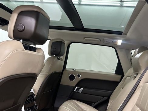 Used 2018 Land Rover Range Rover Sport HSE image 26