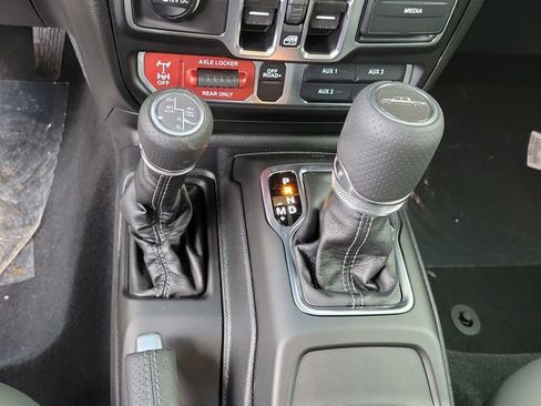 New 2026 Jeep Gladiator Mojave AWD/4WD image 14