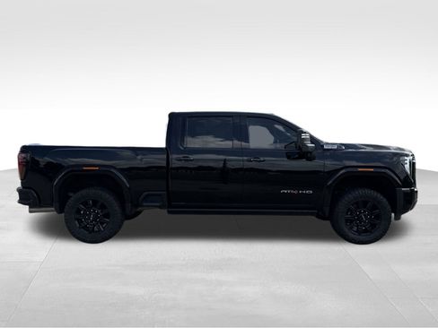 Used 2024 GMC Sierra 2500 AT4 w/ AT4 Premium Plus Package image 7