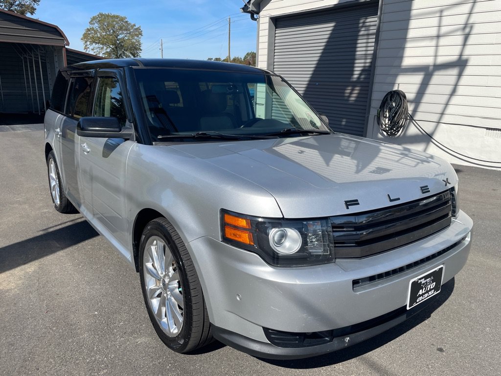 Used 2011 Ford Flex Titanium AWD/4WD image 8