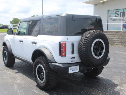Used 2023 Ford Bronco Badlands AWD/4WD image 3