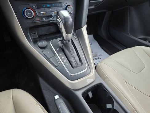 Used 2018 Ford Focus Titanium image 24