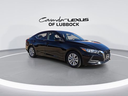 Used 2022 Nissan Sentra S image 2