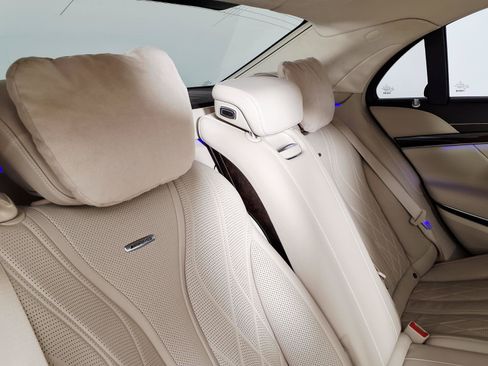 Used 2014 Mercedes-Benz S 63 AMG 4MATIC Sedan image 12
