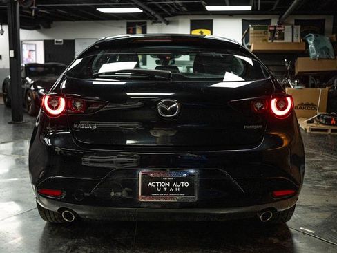 Used 2022 MAZDA MAZDA3 s image 6