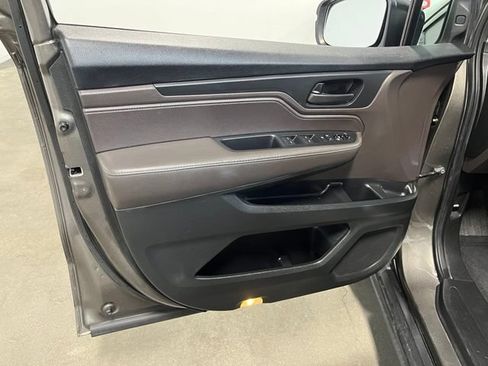 Used 2019 Honda Odyssey EX image 23