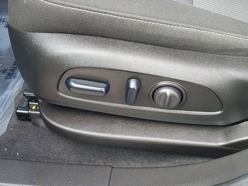 Certified 2024 Chevrolet Blazer LT w/ Convenience Package image 6