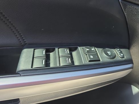 Used 2013 Honda Crosstour EX-L image 25