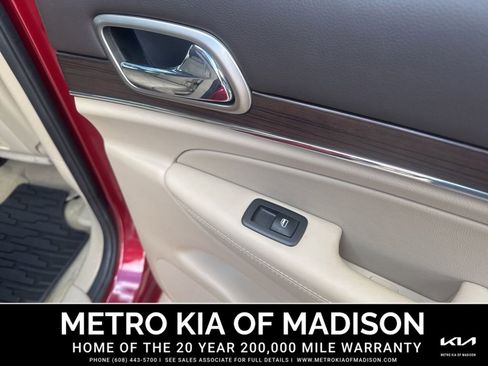 Used 2014 Jeep Grand Cherokee Overland w/ Advanced Technology Group image 35