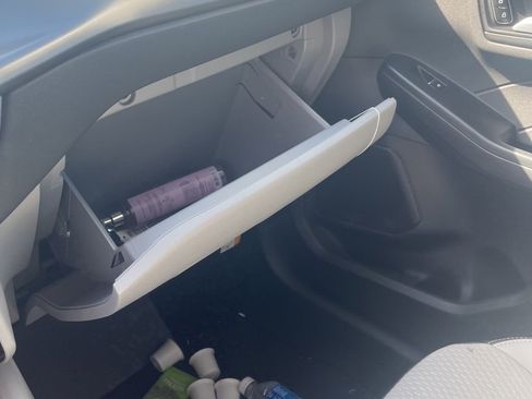 Used 2024 Ford Escape SE image 10