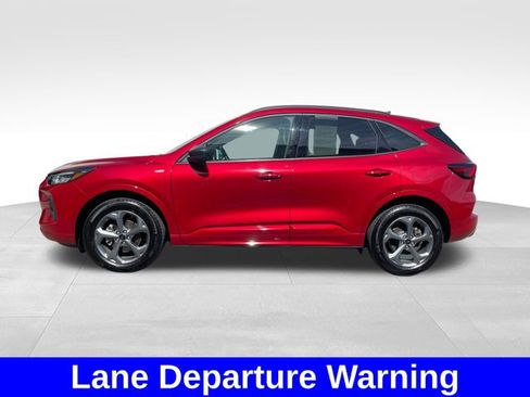 Used 2023 Ford Escape ST-Line w/ Tech Pack #1 AWD/4WD image 2