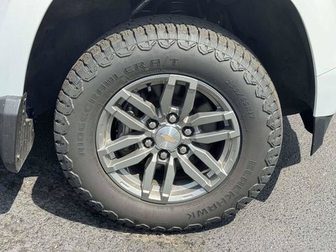 Used 2023 Chevrolet Colorado LT w/ LT Convenience Package II AWD/4WD image 29