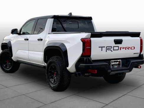 Used 2025 Toyota Tacoma TRD Pro AWD/4WD image 12
