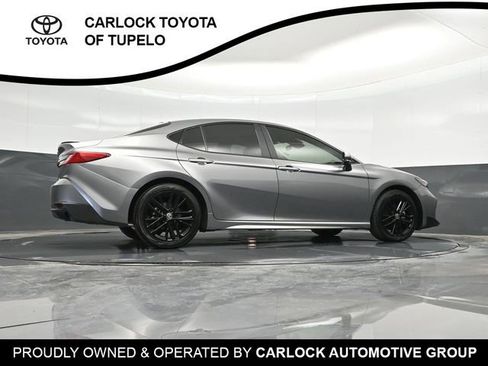 Used 2025 Toyota Camry SE image 38