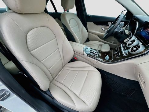 Used 2021 Mercedes-Benz C 300 Sedan image 32