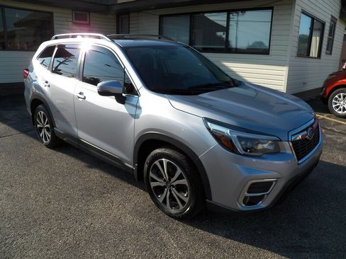 Used 2021 Subaru Forester Limited w/ Popular Package #3 image 4