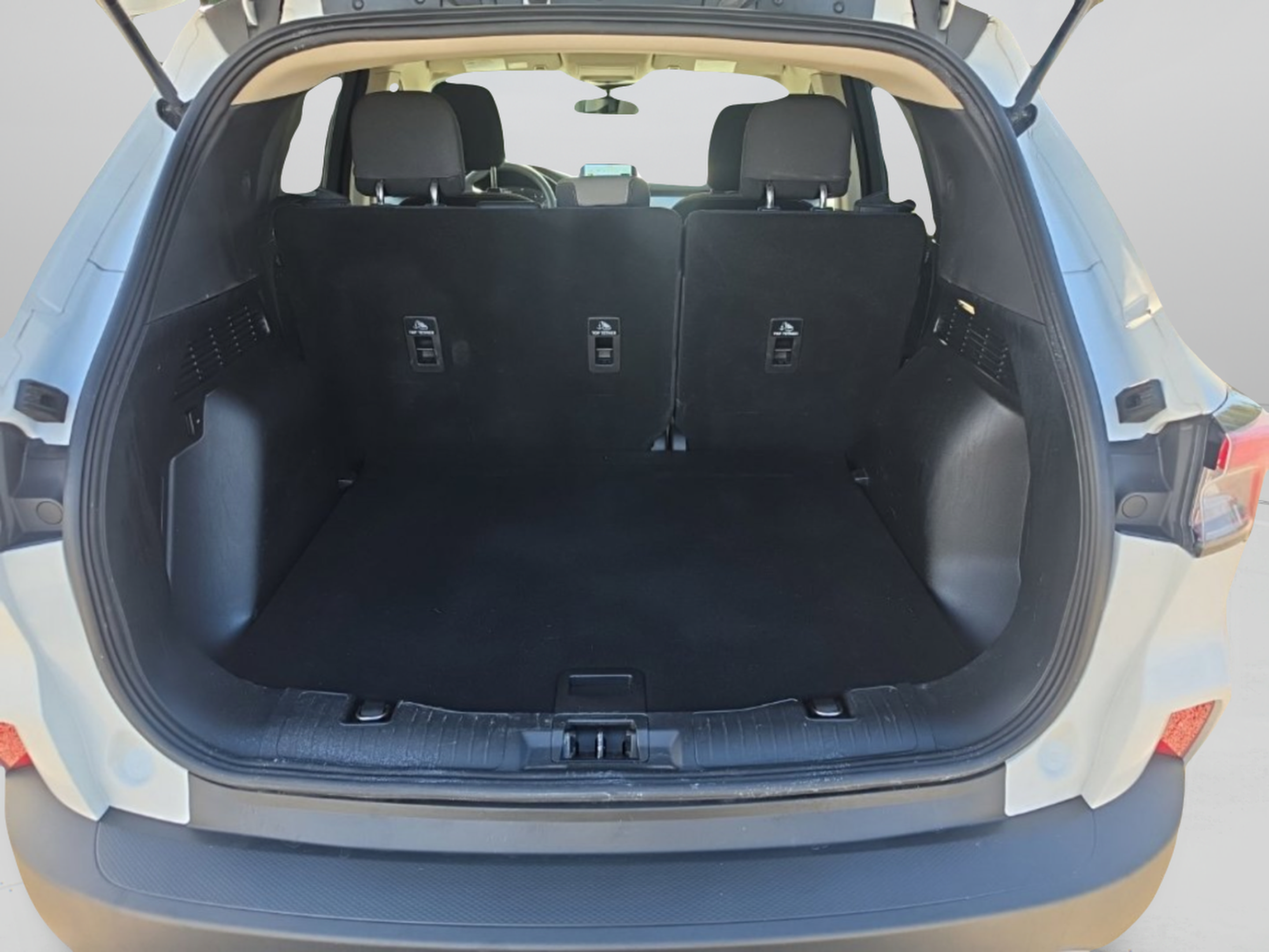 Used 2020 Ford Escape SE FWD image 10