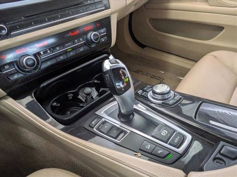 Used 2013 BMW 528i xDrive Sedan image 13