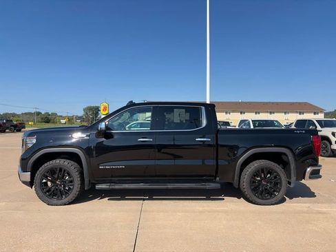 Used 2022 GMC Sierra 1500 SLT AWD/4WD image 9