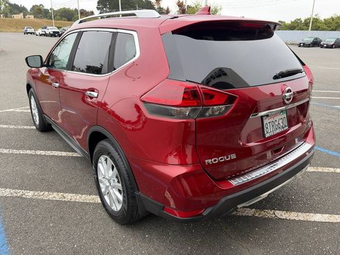 Used 2019 Nissan Rogue SV FWD image 17
