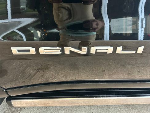 Used 2023 GMC Sierra 1500 Denali AWD/4WD image 30