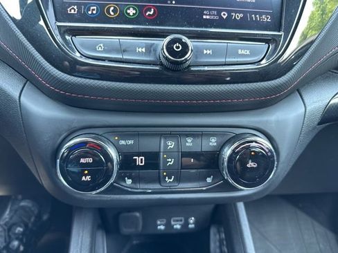 Used 2023 Chevrolet TrailBlazer RS w/ Convenience Package AWD/4WD image 12