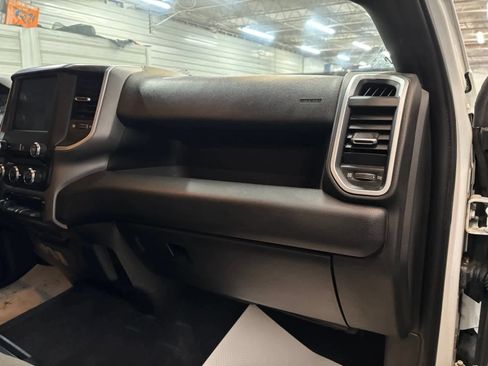 Used 2022 RAM 2500 Big Horn AWD/4WD image 28