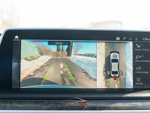 Used 2021 BMW 750i xDrive xDrive M-Sport w/ Executive Package image 34