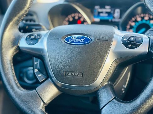 Used 2015 Ford Escape Titanium w/ Equipment Group 301A AWD/4WD image 15