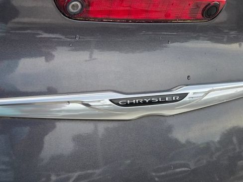 Used 2014 Chrysler 300 S w/ Light Group RWD image 9