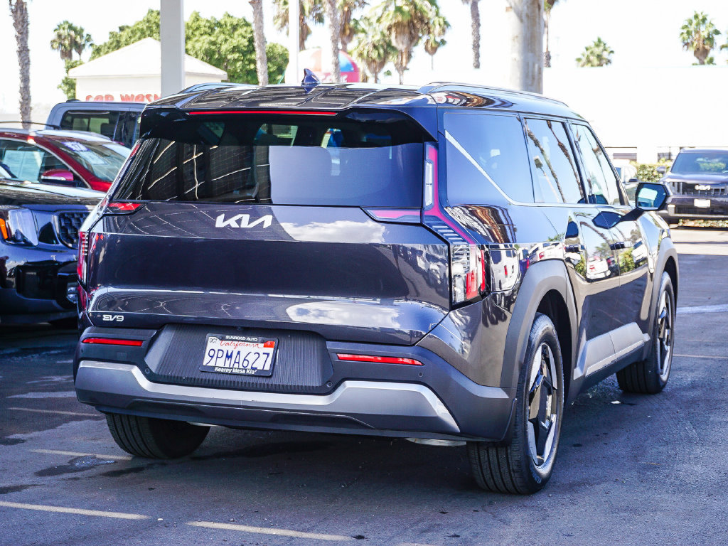 Certified 2024 Kia EV9 Wind AWD/4WD image 7