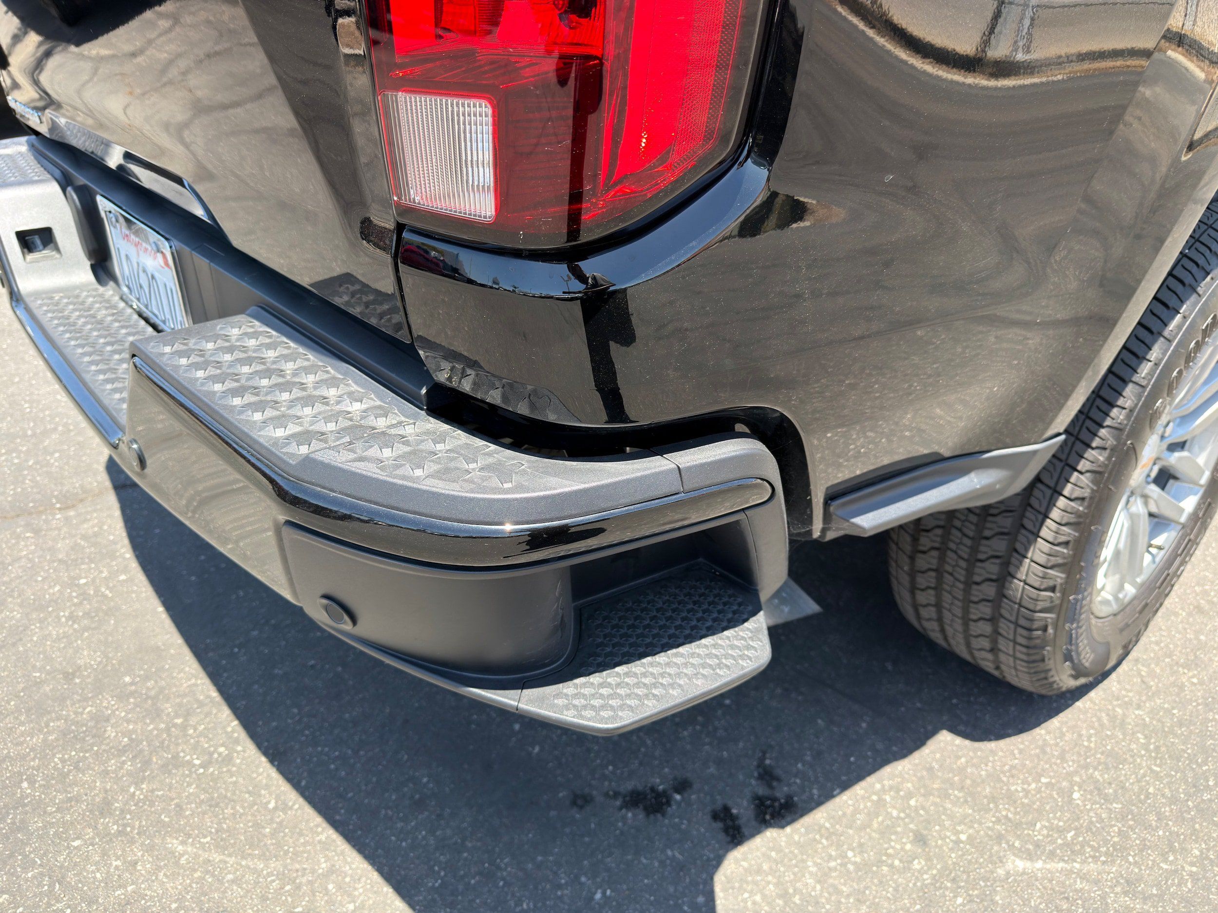 Used 2026 Chevrolet Colorado LT RWD image 14