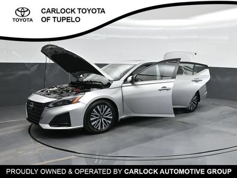 Used 2023 Nissan Altima 2.5 SV w/ SV Premium Package FWD image 58