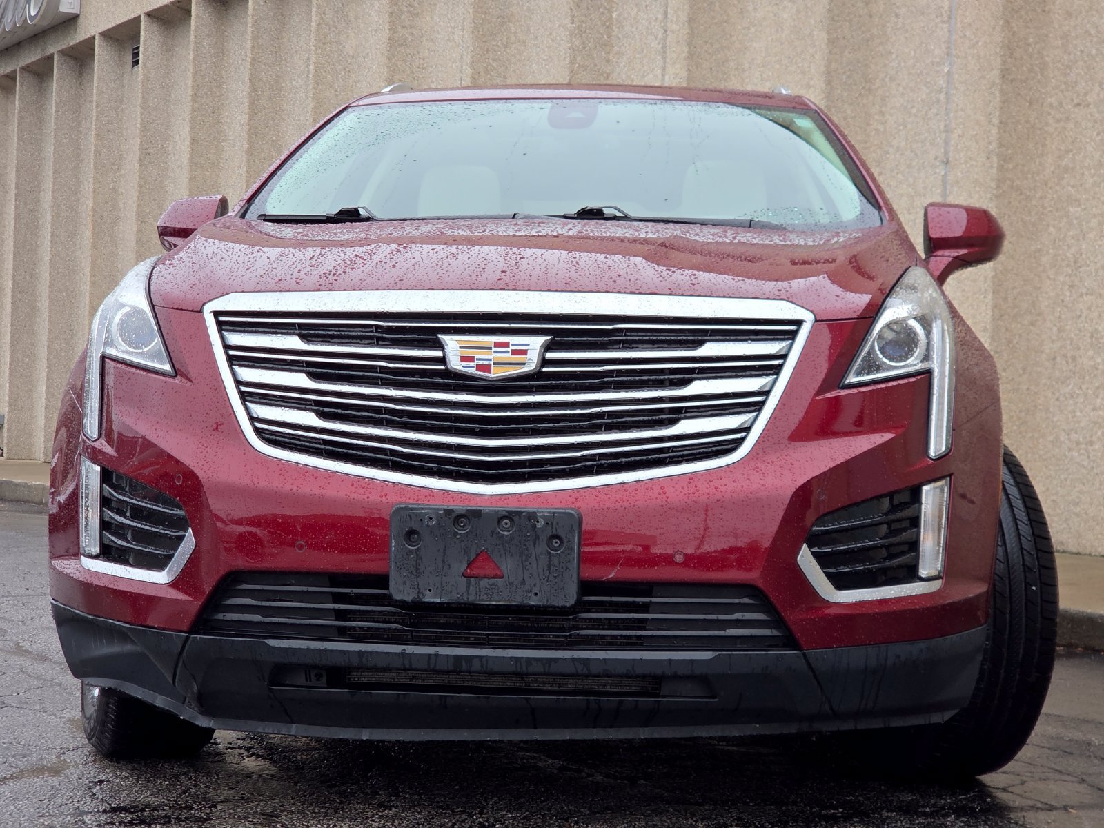 Used 2018 Cadillac XT5 Luxury w/ Driver Awareness Package FWD image 17