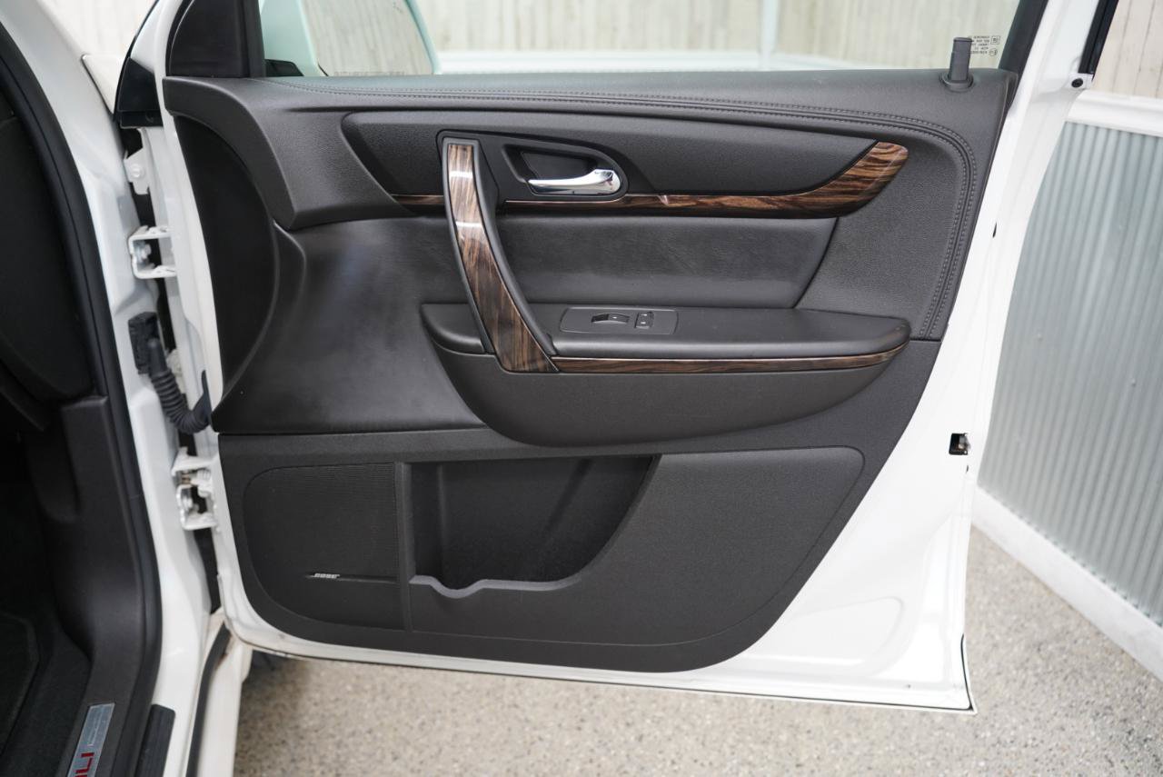 Used 2013 GMC Acadia Denali FWD image 31