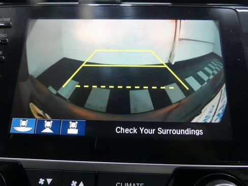 Used 2019 Honda Civic EX image 13