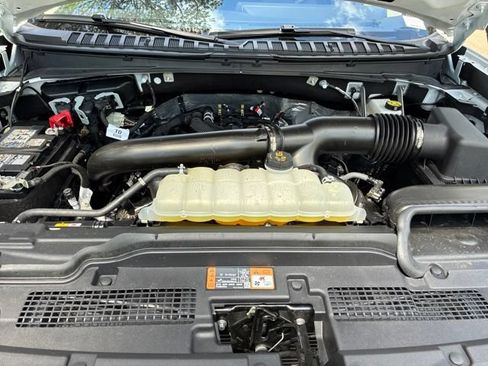 Used 2025 Ford Expedition Platinum AWD/4WD image 20
