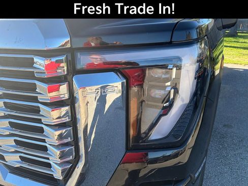 Used 2024 GMC Sierra 3500 Denali w/ Denali Reserve Package image 4