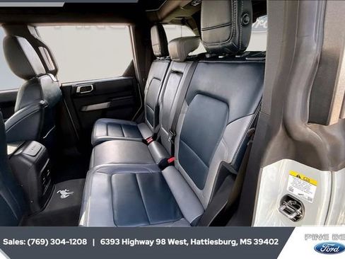 Certified 2023 Ford Bronco Outer Banks w/ Sasquatch Package image 19