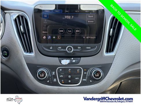 Used 2020 Chevrolet Malibu LT FWD image 16